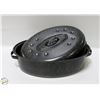 Image 1 : LARGE ROASTING PAN WITH LID