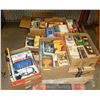 Image 1 : PALLET OF BOOKS INCLUDING: