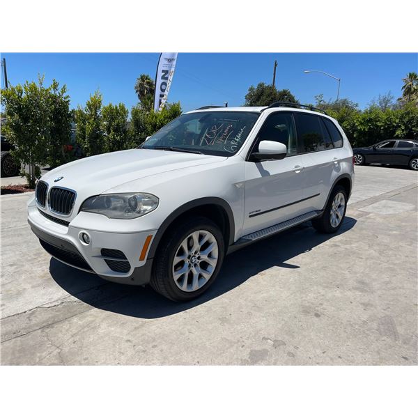BMW X5 2012 T-2 DAYS