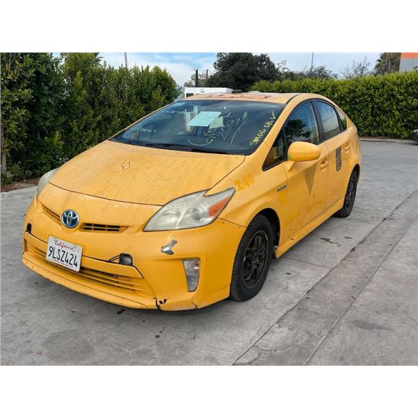 TOYT PRIUS 2013 SALV-T-DON SMOG