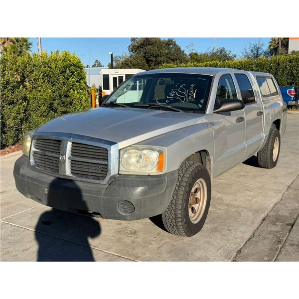 DODG DAKOTA 2005 O/S T-DON