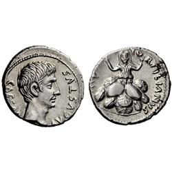 Roman Empire. Octavian. P.P. Turpilianus. Denarius ca 19 BC, AR 3.60g.