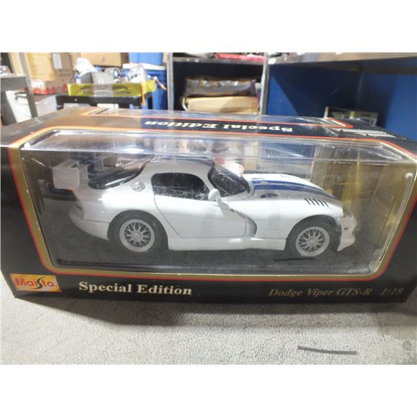 Maisto Special Edition Dodge Viper GTS-R