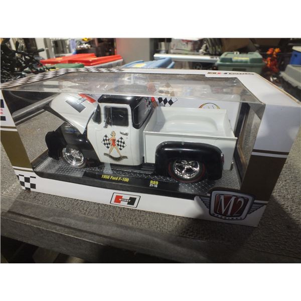 M2 1956 Ford F-100
