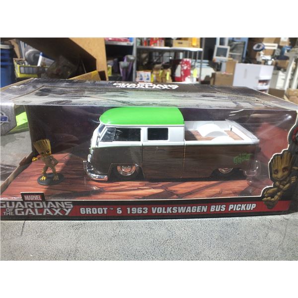 Jada Marvel Guardians Of The Galaxy Groot & Volkswagen Bus Pickup