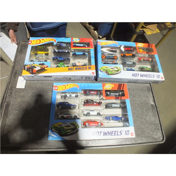 30 Assorted Hot Wheels Cars