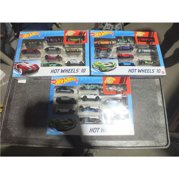 30 Assorted Hot Wheels Cars
