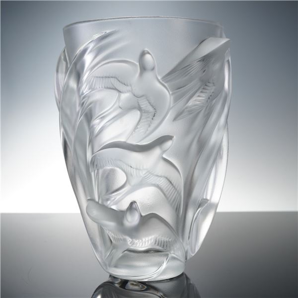 Lalique Frosted Crystal Vase, Martinets Swallow