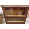 Image 4 : Globe-Wernicke Oak Lawyer's Stacking Bookcase with Four Stacks, Top, and Bottom Drawer