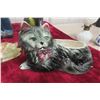 Image 8 : Charming Assortment of Cat Figurines and Cat-Themed Dishes