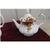 Image 4 : Royal Albert Old Country Rose Pattern Tea and Coffee Pots