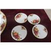 Image 3 : Royal Albert Old Country Rose Pattern Clock with Three Trivets and Four Coasters