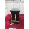 Image 4 : Sessions Mantel Clock, Black Case With Gilt Trim, 10" x 14"