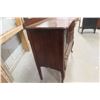 Image 11 : Oak 1/4 Cut Buffet with Beveled Mirror and Leaded Glass, 55" x 48" x 20"