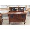 Image 1 : Oak 1/4 Cut Buffet with Beveled Mirror and Leaded Glass, 55" x 48" x 20"