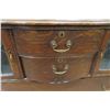 Image 3 : Oak 1/4 Cut Buffet with Beveled Mirror and Leaded Glass, 55" x 48" x 20"
