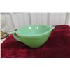 Image 3 : Fire-King Jadeite Mixing Bowl with Pour Lip