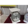 Image 7 : Two Vintage Dustpans with Two Household Scales