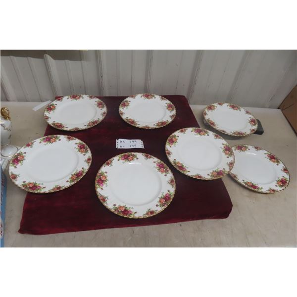 Seven Royal Albert Old Country Roses Pattern Dinner Plates, 9 1/2"