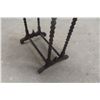 Image 5 : Stand with Spindle-Carved Legs, 28" x 25" x 16"