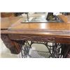 Image 7 : Antique Singer Treadle Sewing Machine in Ornate Wooden Cabinet