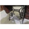 Image 9 : Antique Singer Treadle Sewing Machine in Ornate Wooden Cabinet