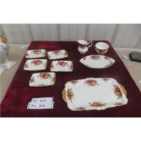 Royal Albert Old Country Roses Pattern Cream and Sugar Set with Seven Trays
