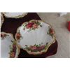 Image 3 : Royal Albert Old Country Roses Pattern Eleven-Piece Assortment of Plates and Dishes