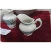 Image 10 : Kenilworth England Pitcher, Basin, Chamber Pot, and More