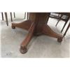 Image 4 : Quarter-Cut Oak Pedestal Dining Table with 10" Leaf and Six Chairs