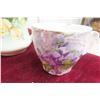 Image 11 : Porcelain Floral Two-Handled Urn, 12"