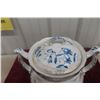 Image 2 : Porcelain Floral Two-Handled Urn, 12"