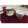 Image 8 : Porcelain Floral Two-Handled Urn, 12"