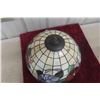 Image 4 : Stained Glass Lamp Shade, 18 1/2" Diameter