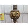 Image 4 : Victorian Art Nouveau Banquet Oil Lamp, 26" Tall