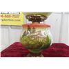 Image 2 : Gone With The Wind Style Coal Oil Lamp With Cabin Scene And Footed Brass