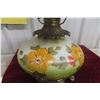 Image 6 : Hand-Painted Victorian-Style Parlor Table Top Hurricane Lamp