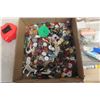 Image 2 : Assorted Sewing Supplies And Notions