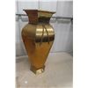Image 2 : Large Vase, Metal Wall Art, Fancy Candlier