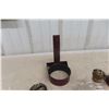 Image 6 : Miniature Coal Oil Lamp, Lamp Parts, Wall Mounts, and More