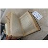 Image 9 : Eaton’s Deluxe 12 Typewriter Set With Winston Dictionary