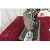 Image 6 : Rare Singer Vintage Hand-Crank Sewing Machine