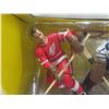 Image 3 : Gordie Howe vs Johnny Bower McFarlane Figure, Sealed in Box