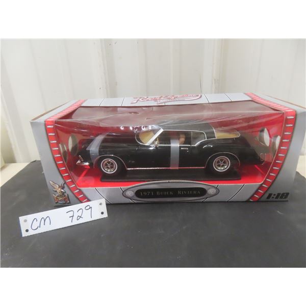 Road Signature 1:18 Scale 1971 Buick Riviera Die-Cast Model