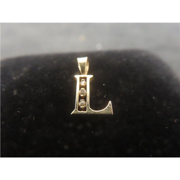 10k Gold and Diamond "L" Letter Pendant, Total Weight 0.27 Grams