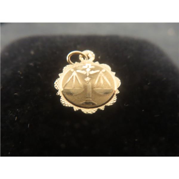 10k Gold Pendant, Total Weight 0.44 Grams
