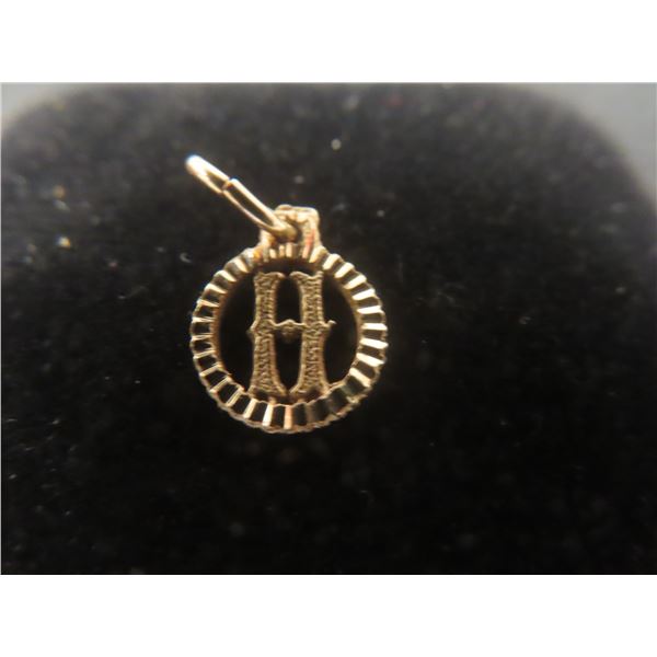 10k Gold "H" Letter Pendant, Total Weight 0.45 Grams