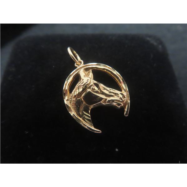 10k Gold Pendant, Total Weight 1.7 Grams