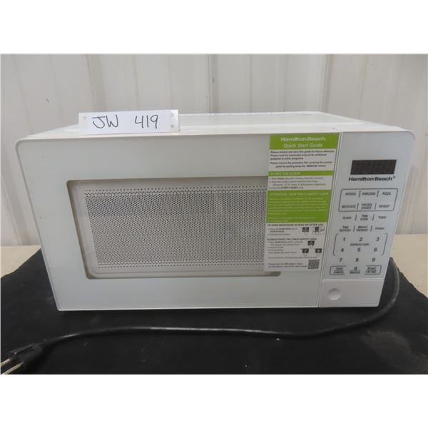 Hamilton Beach Microwave Oven, Measuring 17" x 12" x 10"