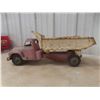 Image 10 : Vintage Mettoy Pressed Steel Dump Truck Made in Great Britain Measuring 8" x 20" x 7 1/2"